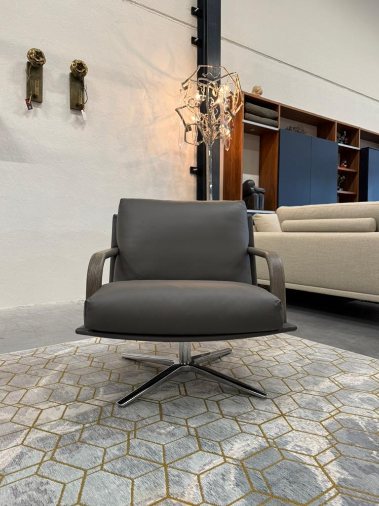 Nieuw Leolux Kudo Draai fauteuil grijs leer design stoel, Huis en Inrichting, Leolux, Nieuw, Ophalen of Verzenden, 50 tot 75 cm