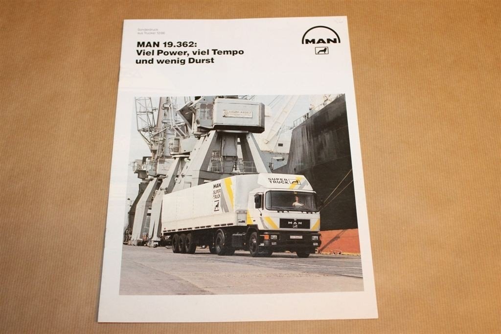Brochure - M.A.N. Trucks - 1986, Ophalen of Verzenden, Zo goed als nieuw, Tractor en Landbouw
