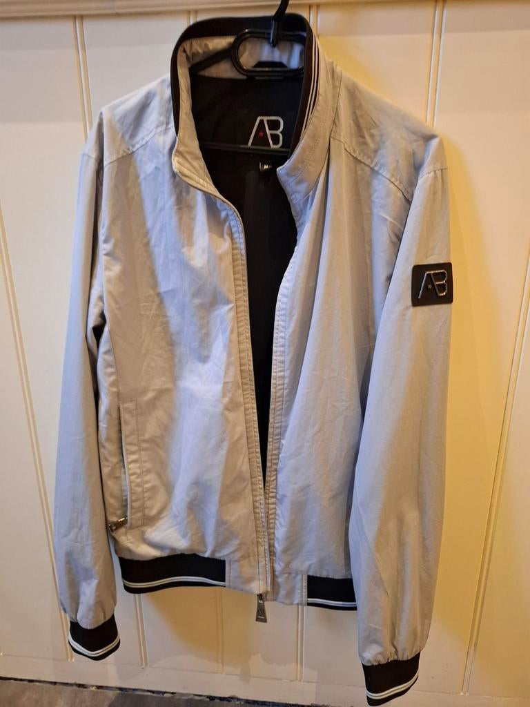 AB Lifestyle Zomerjas Maat M - Zo goed als nieuw, Kleding | Heren, Jassen | Zomer, Zo goed als nieuw, Maat 48/50 (M), Grijs, Ophalen of Verzenden