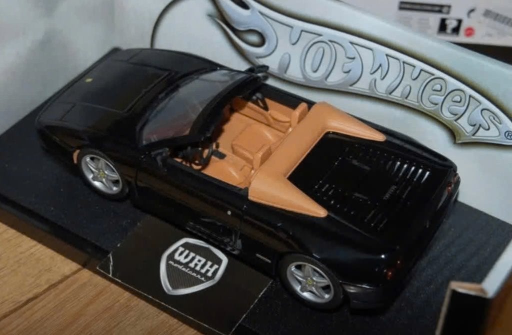 1:18 FERRARI 355 SPIDER nero Hotwheels in doos WRH, Hobby en Vrije tijd, Verzenden, Zo goed als nieuw, Auto, Hot Wheels