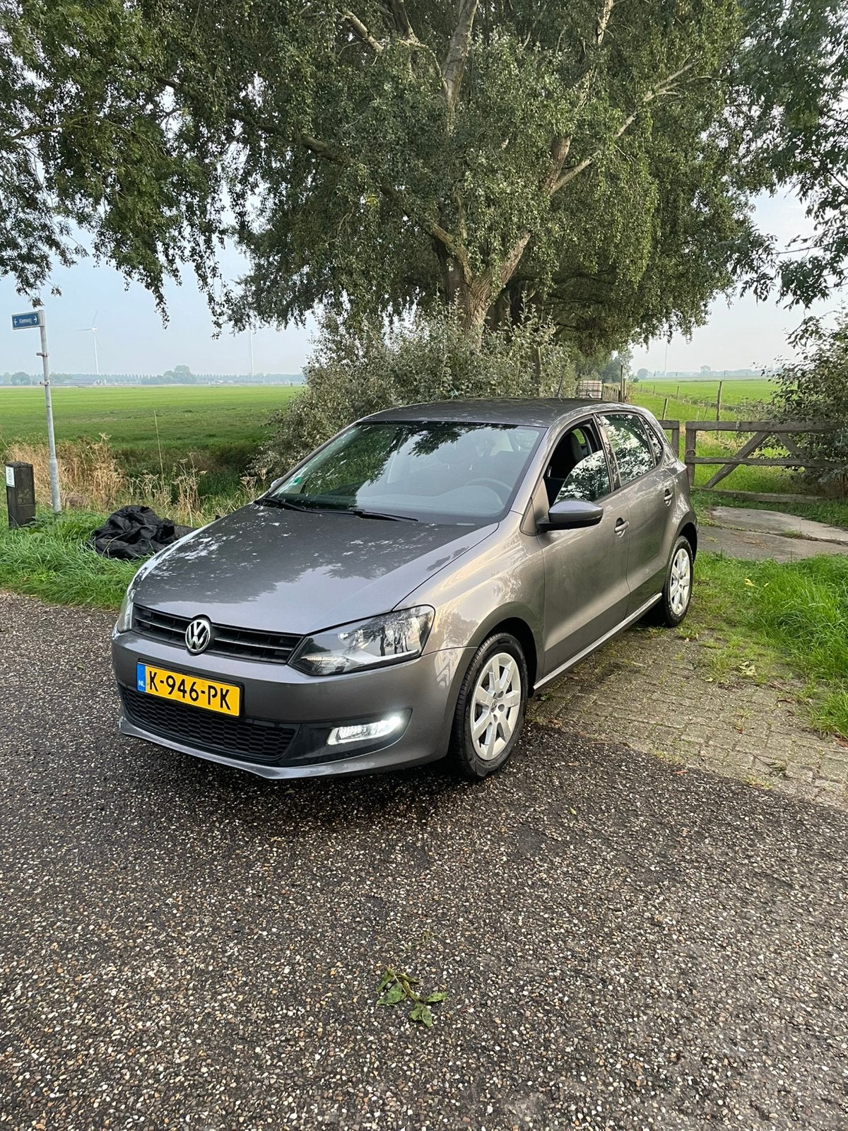 Volkswagen Polo 1.4 2011 Grijs LOOPT WARM, 40 €/maand, 4 cilinders, Grijs, Particulier