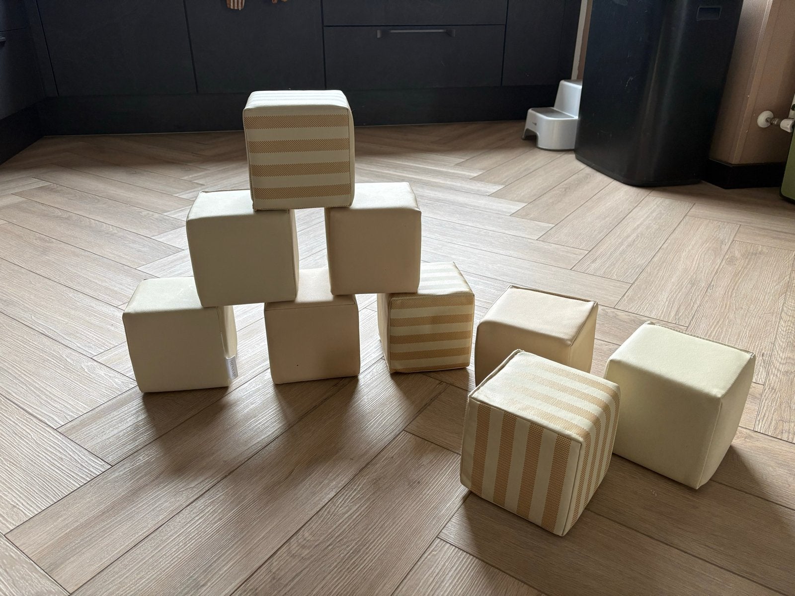 Henvae foam blokken speelset - 9 zachte blokken, Ophalen, Zo goed als nieuw, Overige typen