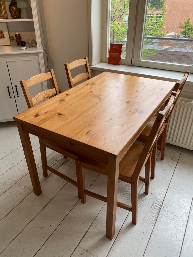 Wooden dining table with 4 chairs, Ophalen, Gebruikt, Wood, 4 tot 6 stoelen