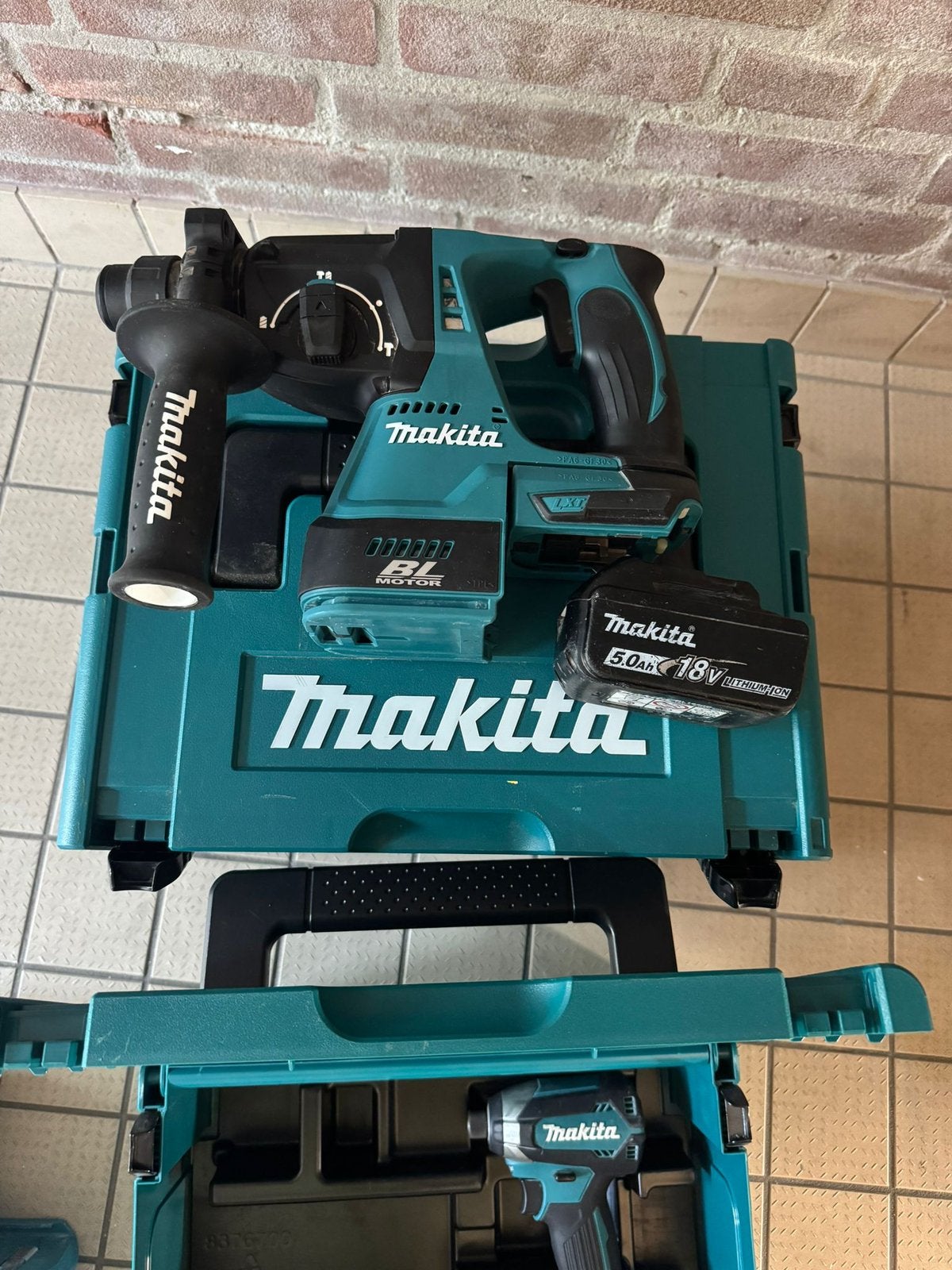 Makita  set, Ophalen, Zo goed als nieuw, Boor- en/of Breekhamer