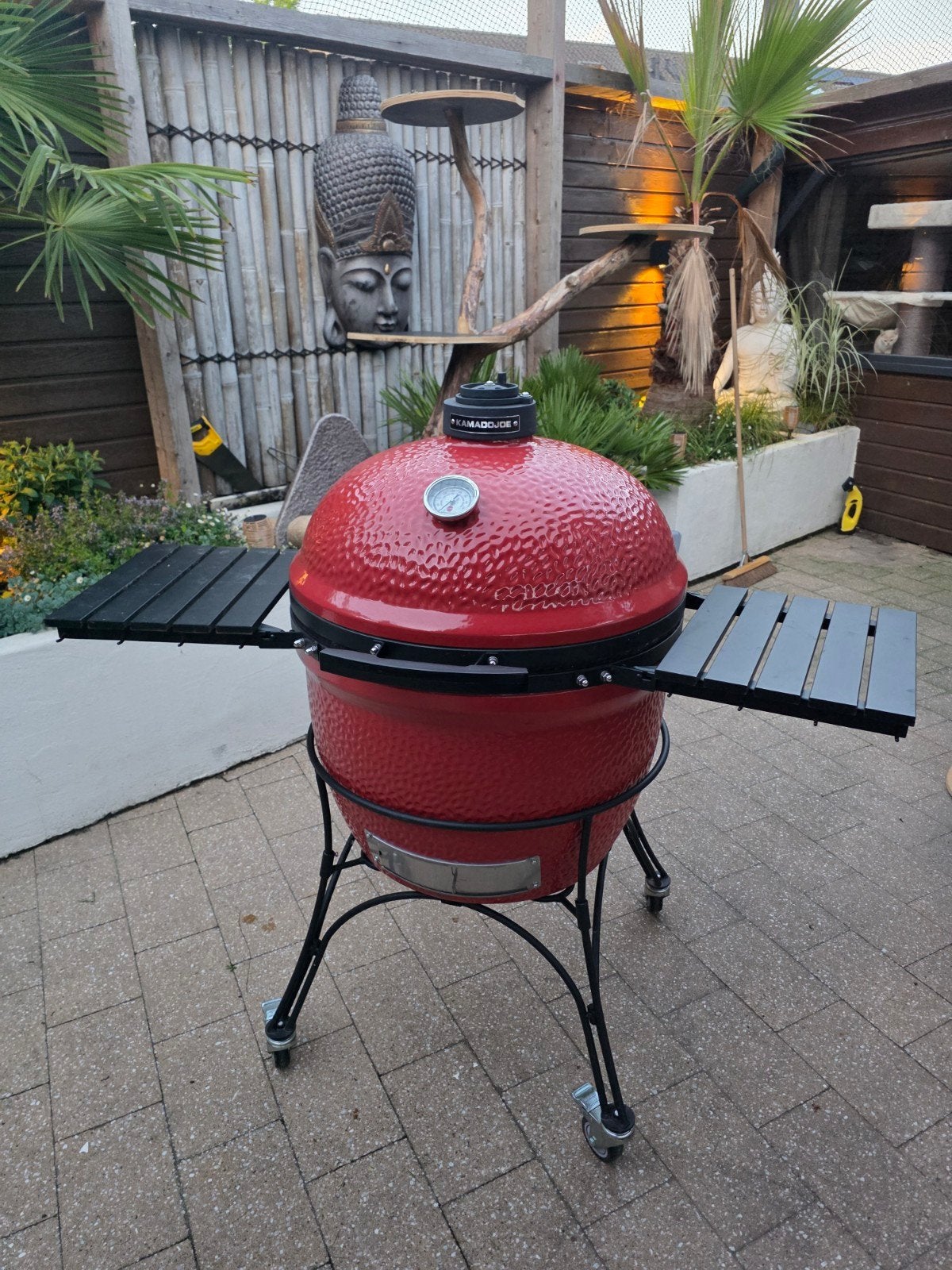 Kamado Big Joe, Tuin en Terras, Houtskoolbarbecues, Zo goed als nieuw, Met accessoires, Ophalen