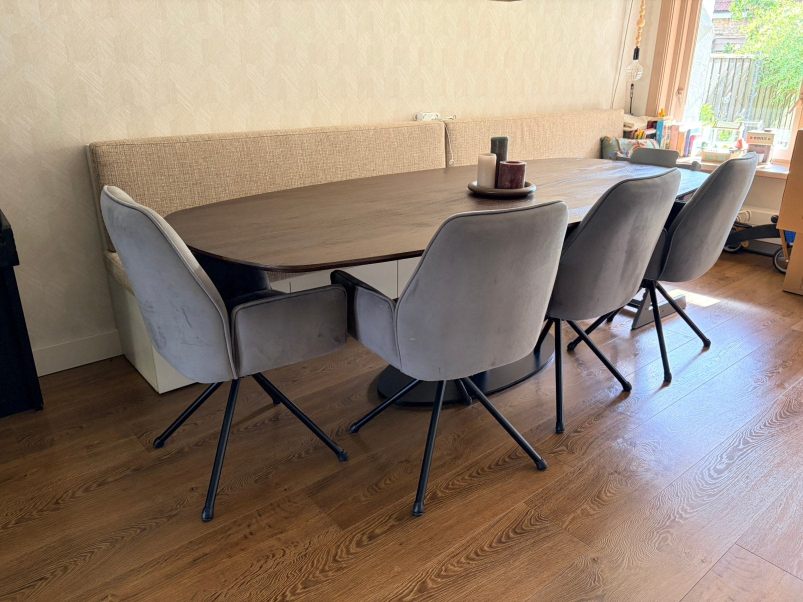 4 eerkamerstoelen