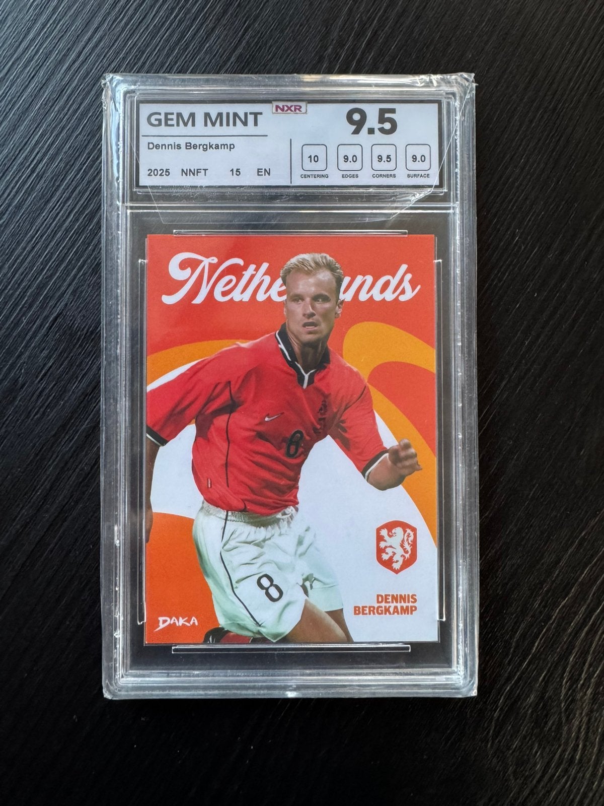 Dennis Bergkamp 2025 DAKA Netherlands – Graded NXR 9.5  m, Ophalen of Verzenden, Nieuw, Spelerskaart