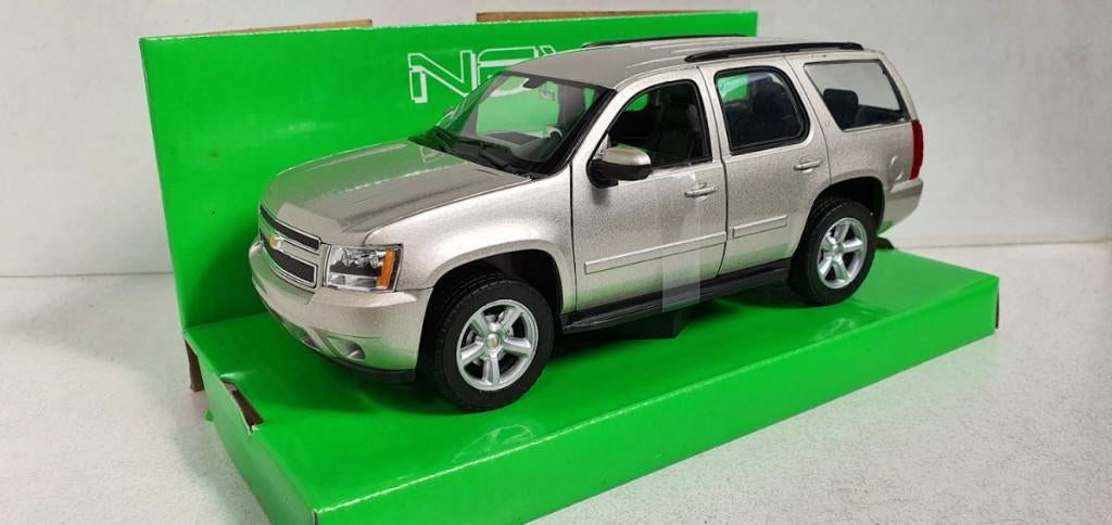 Chevrolet Tahoe Grijs metallic 2008 1:24, Ophalen of Verzenden, Nieuw, Auto, Welly