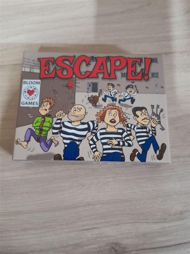 Escape - s4034, Hobby en Vrije tijd, Gezelschapsspellen | Bordspellen, Verzenden, Zo goed als nieuw