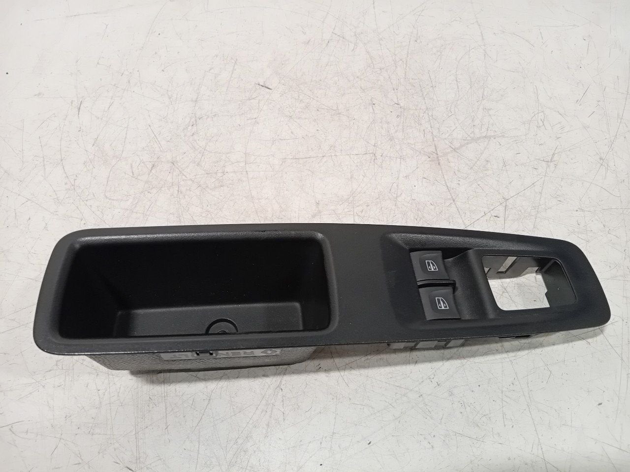 Raamschakelaar links voor Renault Master, Onderdelen@venauto.nl, Van der Ven Autorecycling B.V., Gebruikt, Ettenseweg 76, 4706 PB Roosendaal, The Netherlands