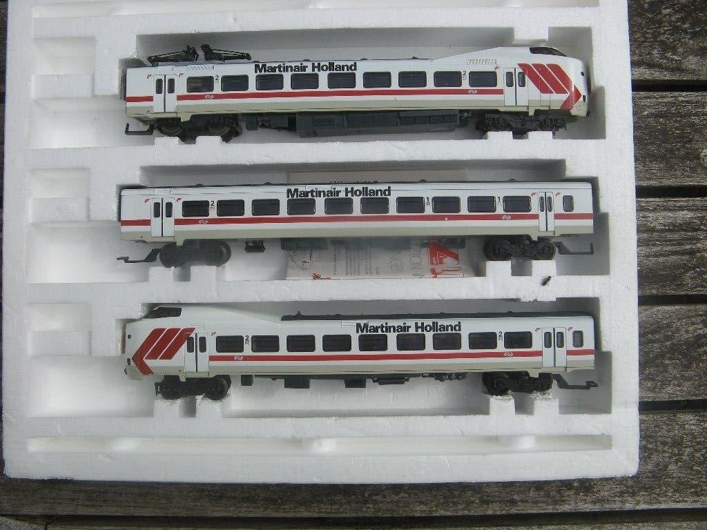 LIMA 149807S05: driedelige set Koploper in Martinair-kleuren, Gelijkstroom, Ophalen of Verzenden, Lima, Gebruikt