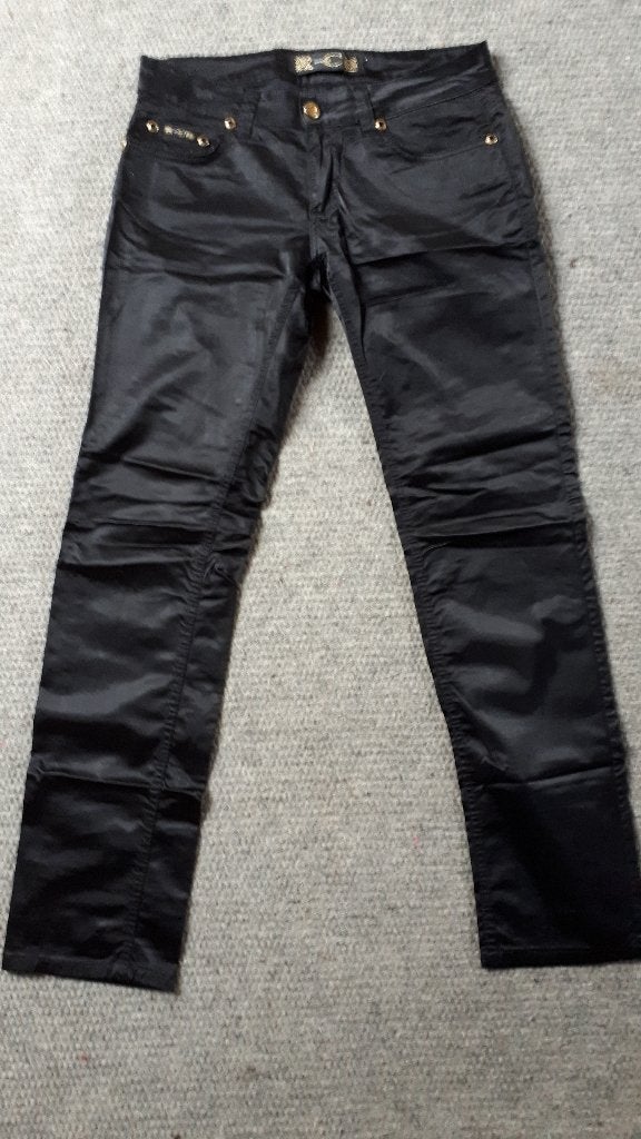 Zwarte jeans, Roberto Cavalli, maat 33, Kleding | Dames, Verzenden, Zwart, Roberto Cavalli, W33 - W36 (confectie 42/44)