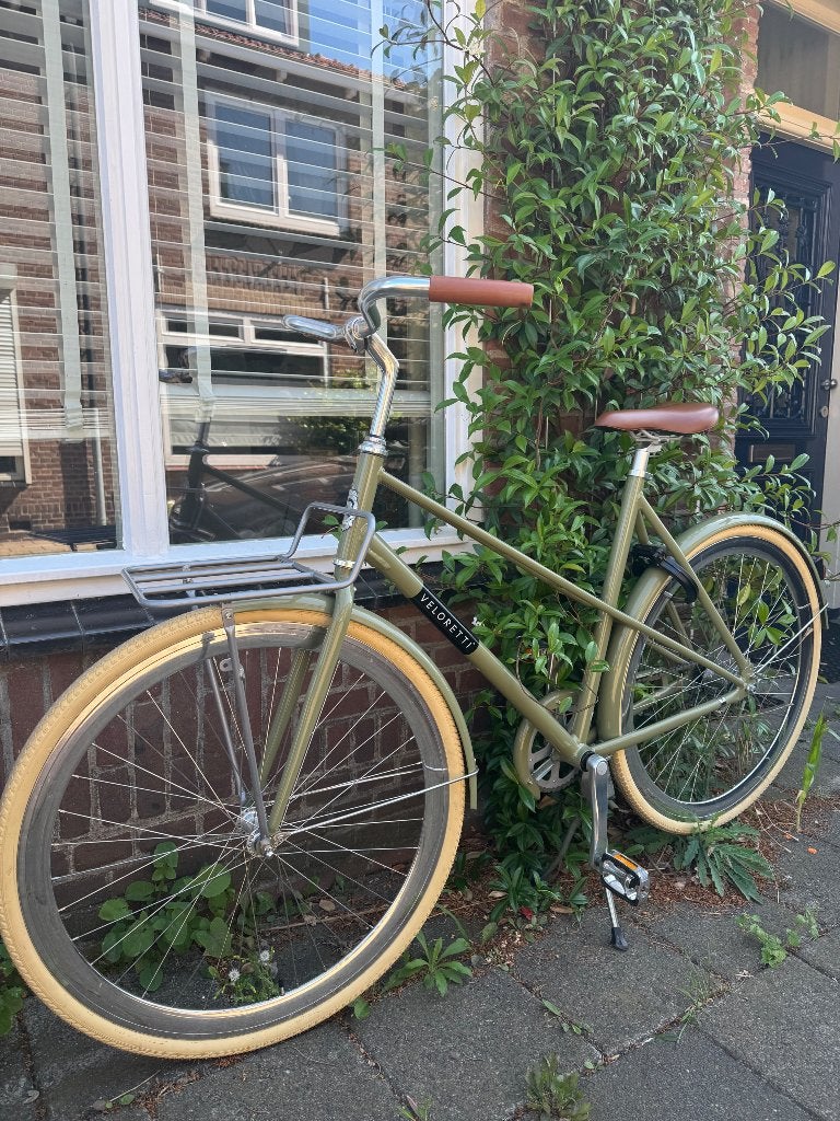 Veloretti citybike, Fietsen en Brommers, Terugtraprem, Zo goed als nieuw, Dames, Geen vering