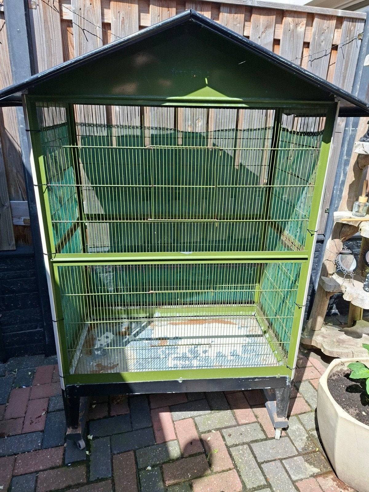 Vogel kooi.103 cm breed,60 diep,170 hoog.staat op wielen, Ophalen, Metaal, Vogelkooi