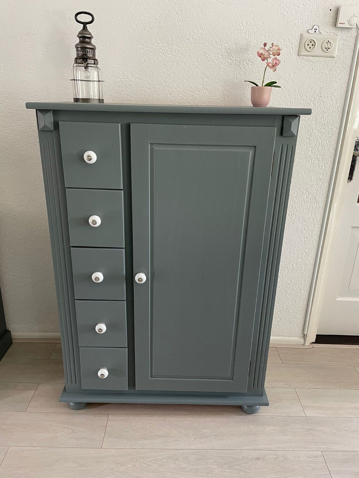 Decoratieve grenen meidenkast gobigrijs, Huis en Inrichting, Kasten | Overige, Ophalen, Gebruikt