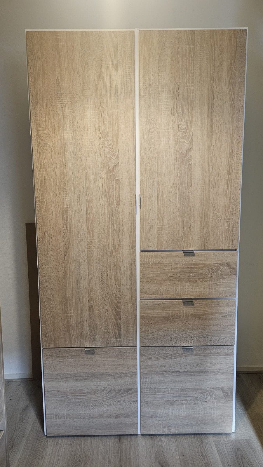 Kledingkast met hangruimte, planken en lades, Ophalen, Gebruikt, 100 tot 150 cm, 200 cm of meer