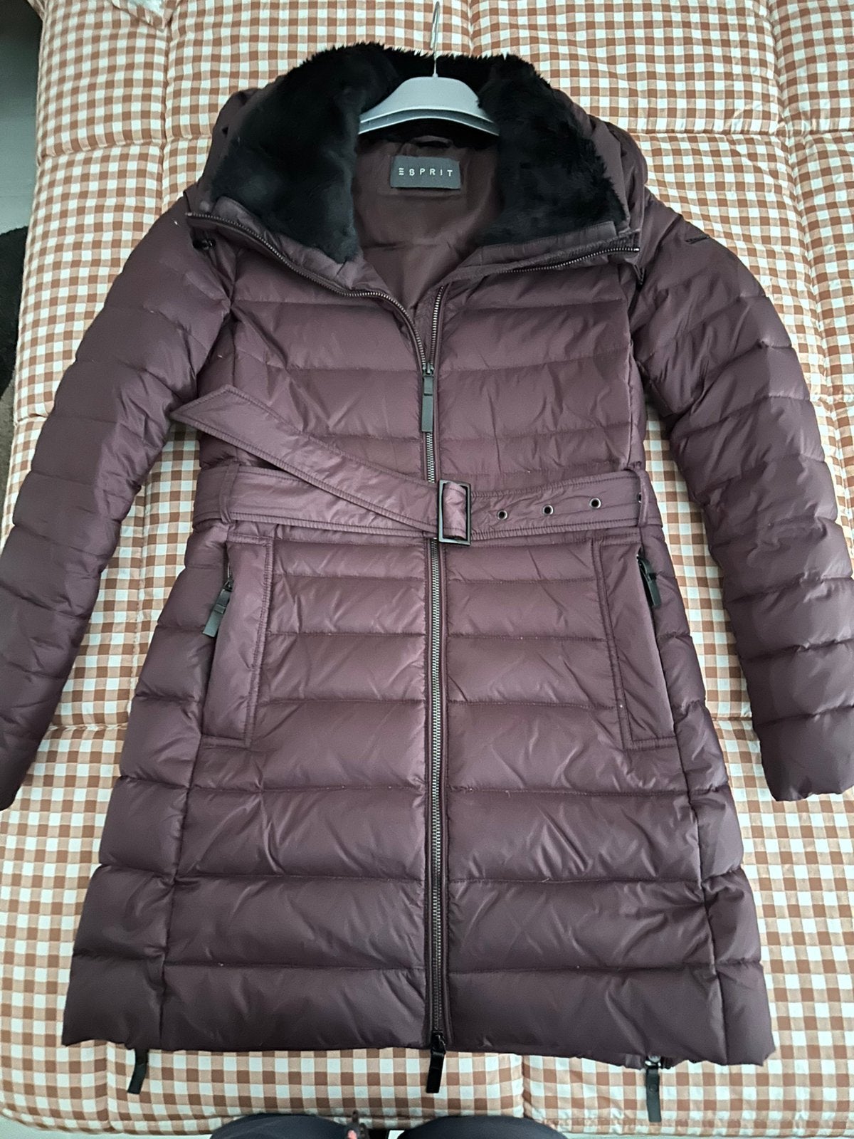 Dames winterjas bordeaux in maat XS, Ophalen, Zo goed als nieuw, Rood