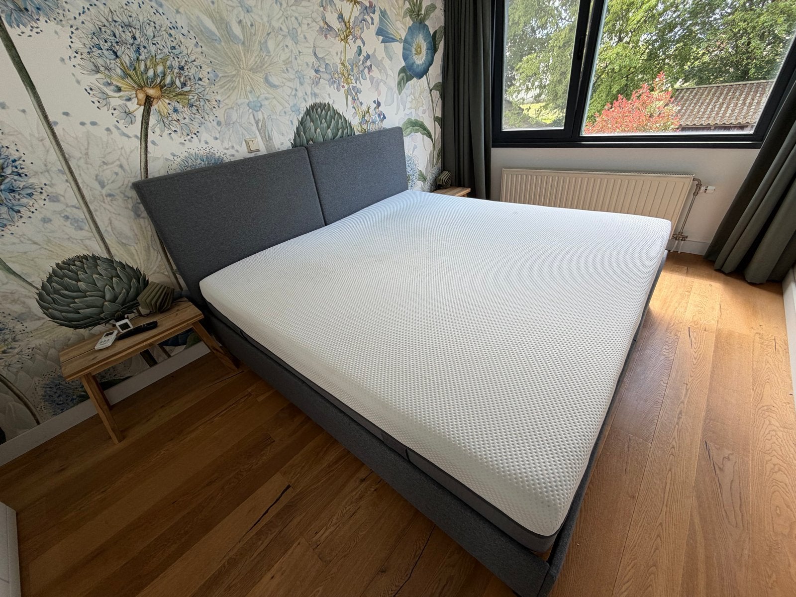 Emma bed 200x200 Z.g.a.n., Ophalen, Tweepersoons, Zo goed als nieuw, Overige maten