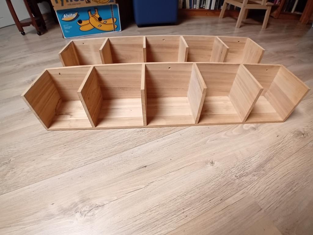 2 Houten wandrekken / boekenrekken, Huis en Inrichting, Woonaccessoires | Wandplanken en Boekenplanken, Gebruikt, Ophalen
