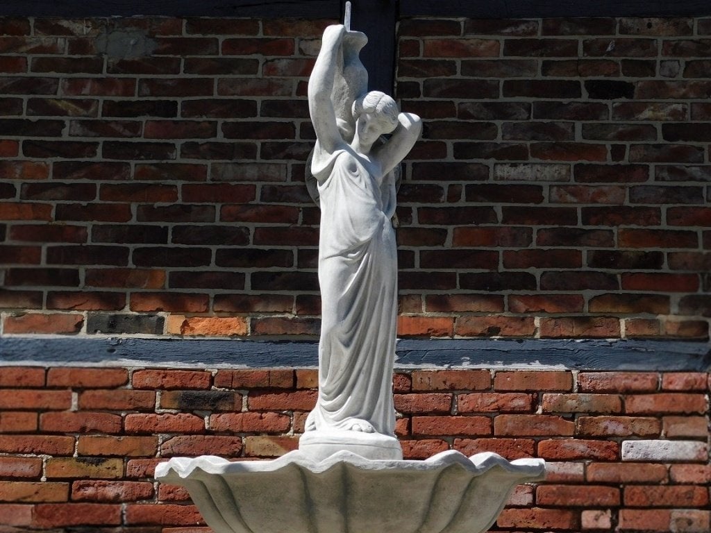 Fontein met Vrouw - 170 x 80 cm - Steen, Overige materialen, Fontein, ., Ophalen of Verzenden