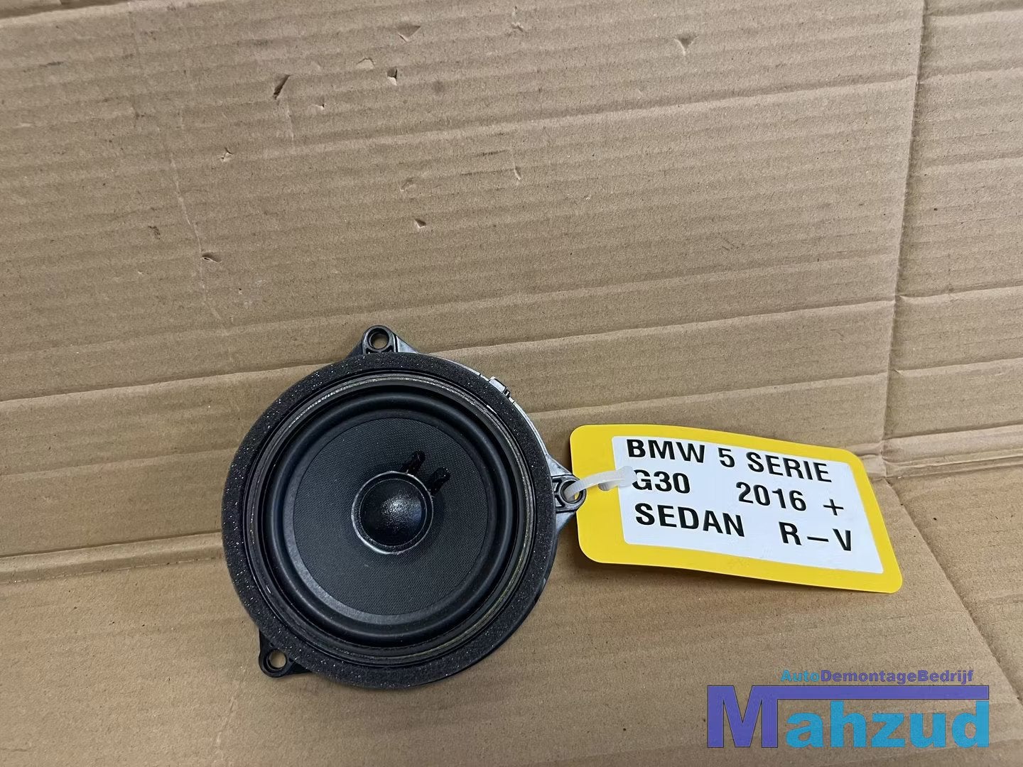 BMW 5 SERIE G30 SEDAN Grijs rechts voor deur portier speaker, Petuelring 130
80788  Munich, DE, Gebruikt, Info@bmw.de, Ophalen of Verzenden