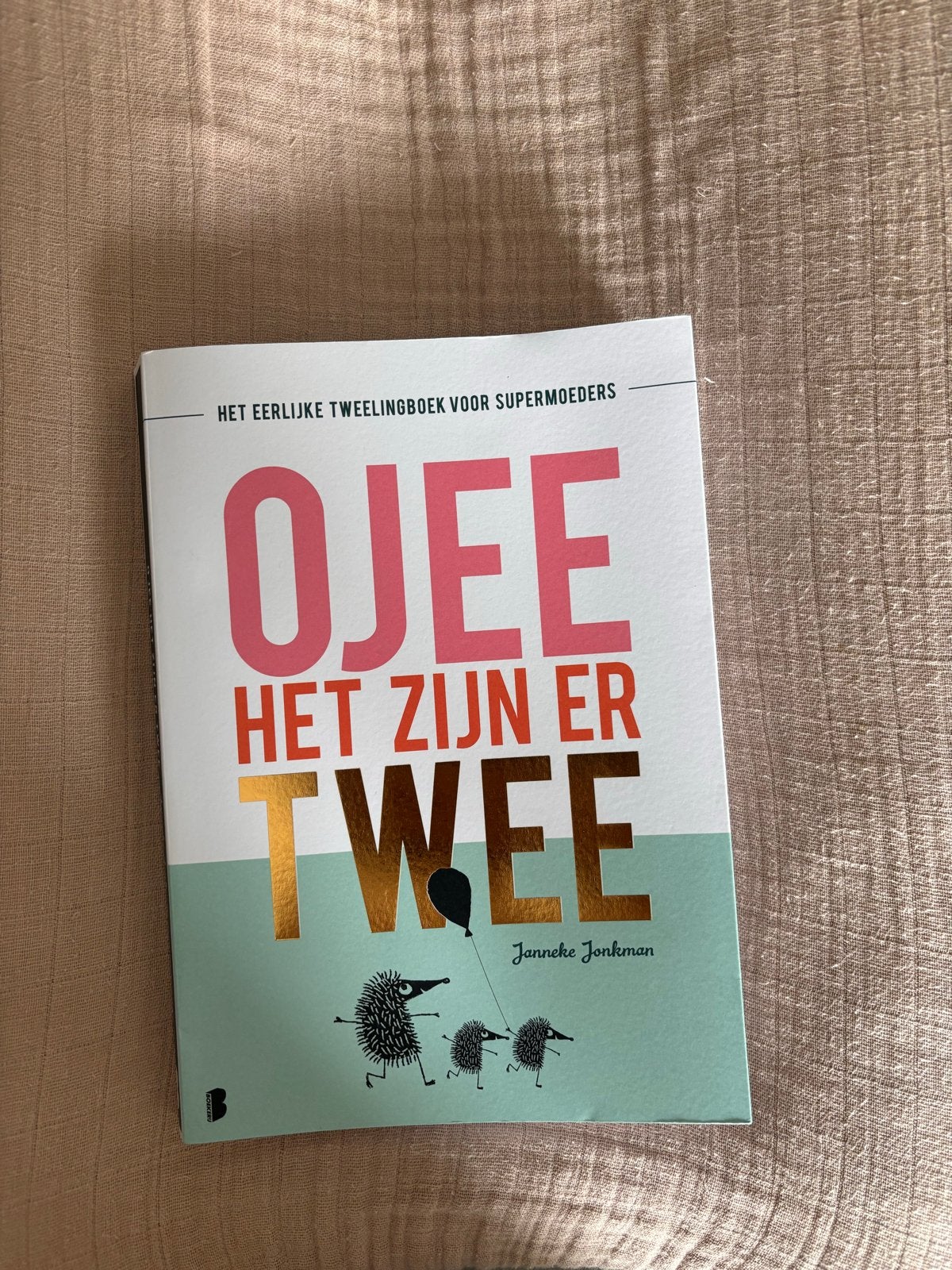 Ojee, het zijn er twee - Het eerlijke tweelingboek, Ophalen of Verzenden, Zo goed als nieuw, Zwangerschap en Bevalling