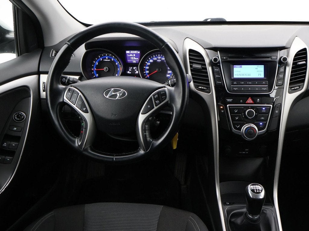 Hyundai i30 Wagon 1.6 GDi 135 PK BUSINESS EDITION + TREKHAAK, Auto's, Hyundai, Voorwielaandrijving, 135 pk, Gebruikt, 4 cilinders