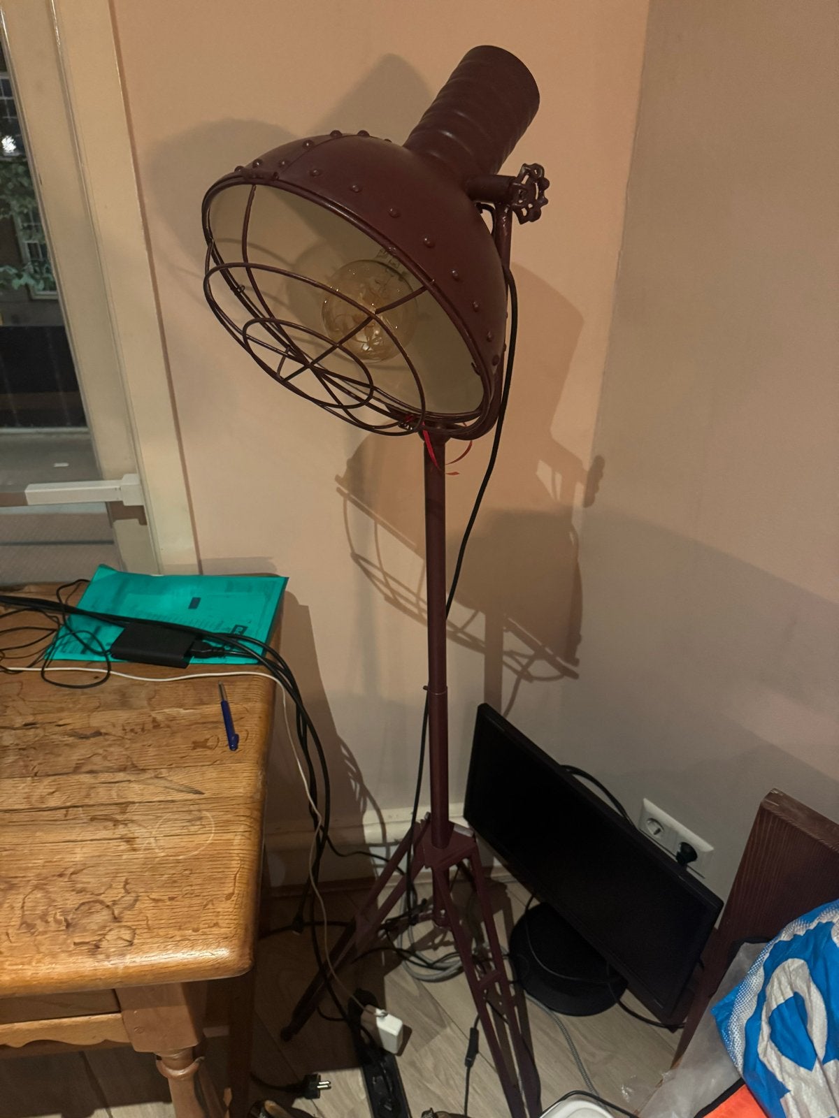 Industriële Vloerlamp - Studio Spot Design, Huis en Inrichting, Ophalen, Gebruikt, E27 (groot), Metaal
