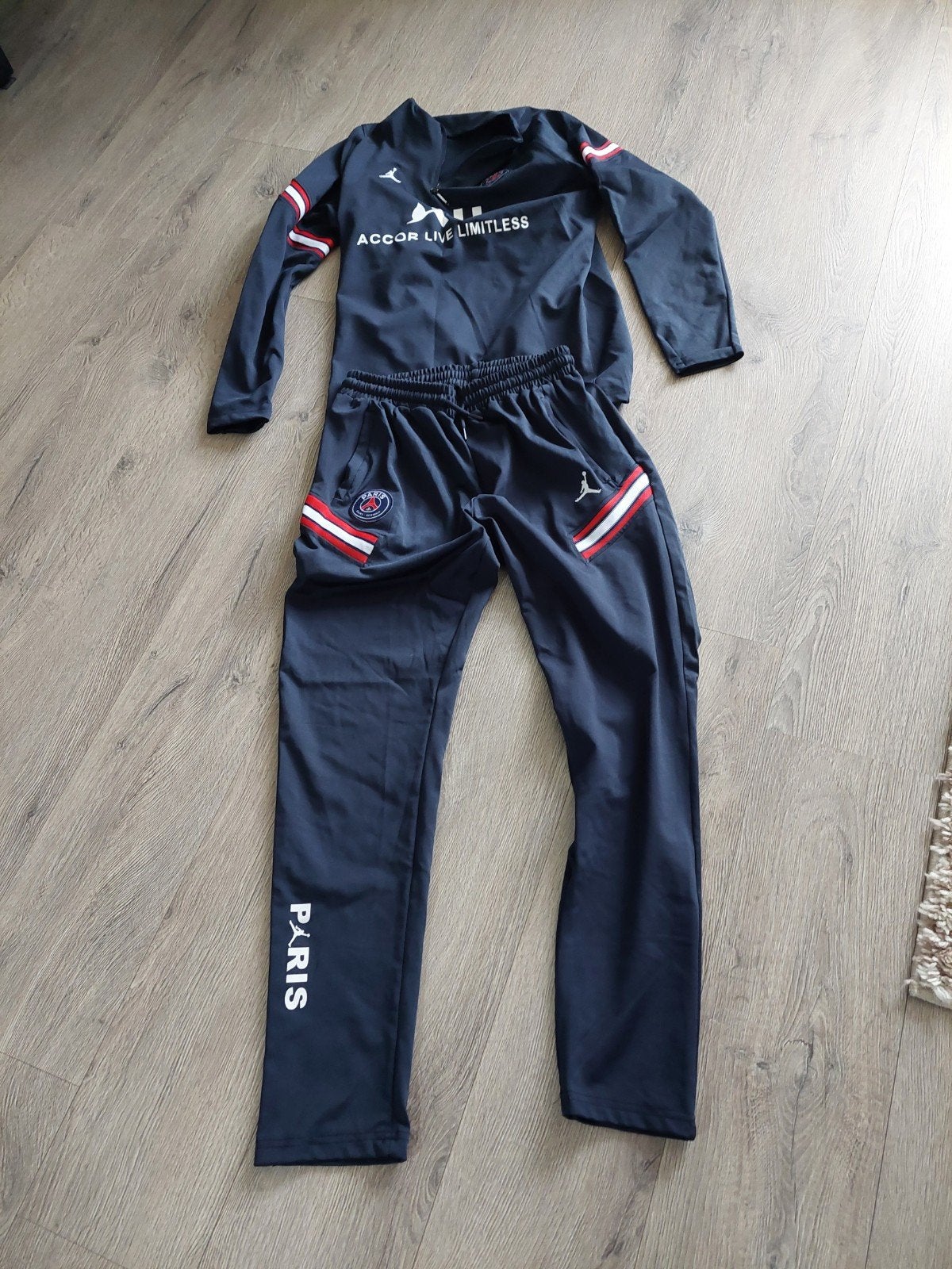PSG trainingspak Jordan (broek en trui), Kleding | Heren, Sportkleding, Blauw, Overige maten, Ophalen of Verzenden, Zo goed als nieuw