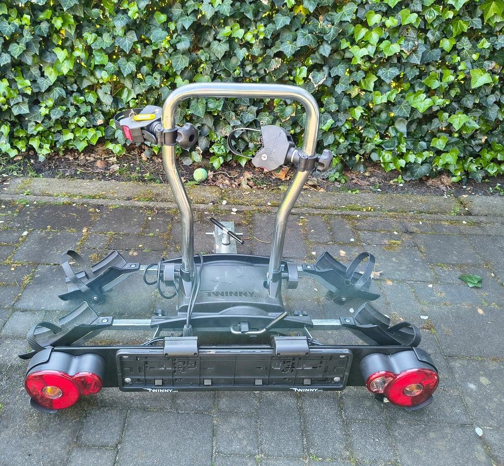 Twinny Load e carrier II, Auto diversen, Fietsendragers, Ophalen, Zo goed als nieuw, 2 fietsen, Trekhaakdrager