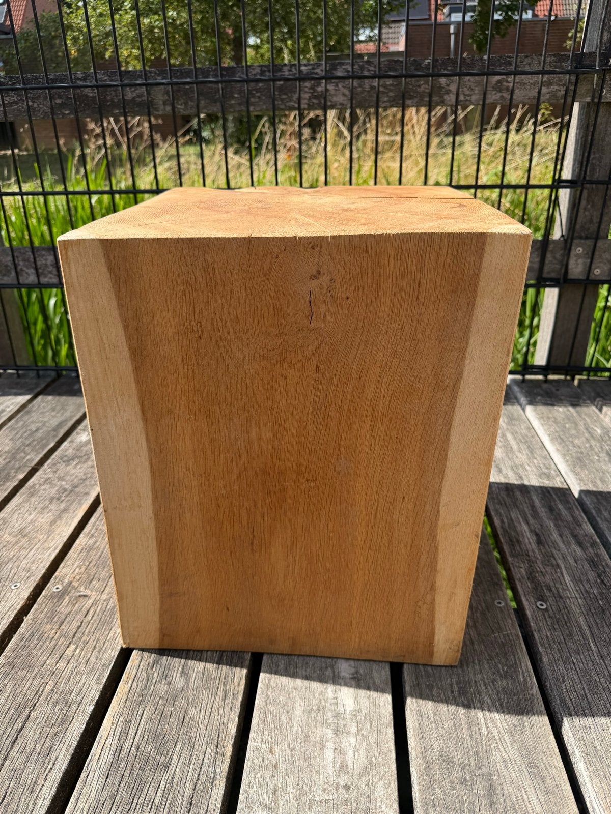 Massief houten krukje / bijzettafel 38x38x46 cm, Ophalen, Zo goed als nieuw, Hout
