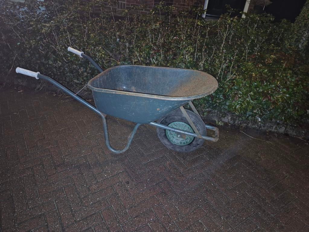 Te huur kruiwagens stenenkruiwagens., Ophalen, Gebruikt