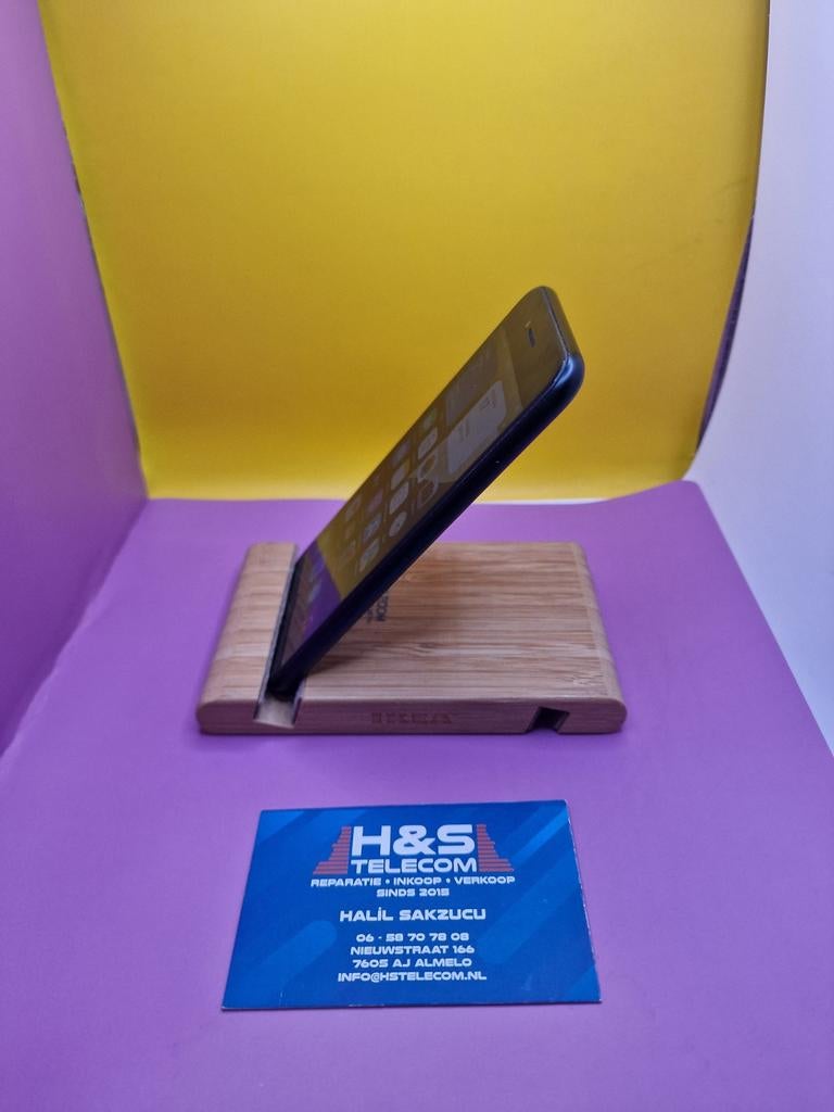 Iphone se 2020 model 2 jaar garantie alles orgineel, Ophalen of Verzenden