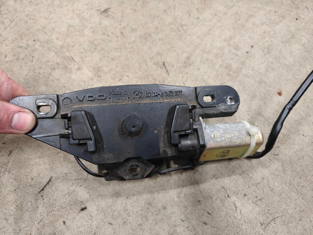 BMW E39 Kofferklep Softclose Slotvanger, Ophalen of Verzenden, Gebruikt, BMW