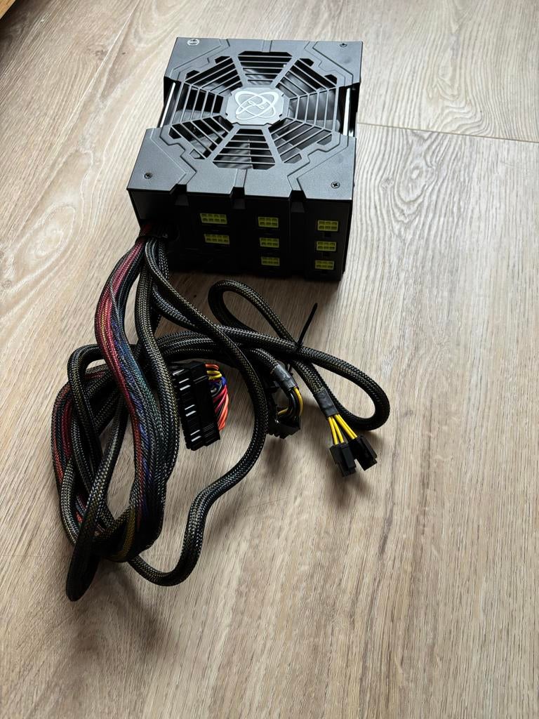 XFX 650W XXX Edition Voeding, Ophalen of Verzenden, Gebruikt