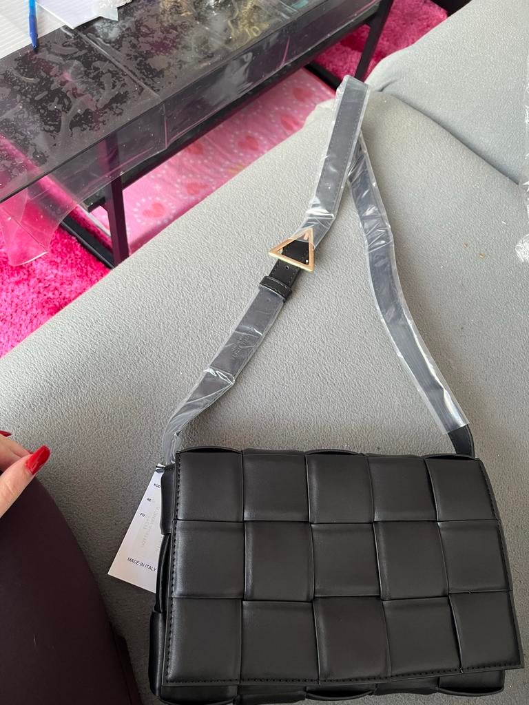 Bottega Veneta Tas Echt Leer - Nieuw, Ophalen, Nieuw, Zwart, Schoudertasje