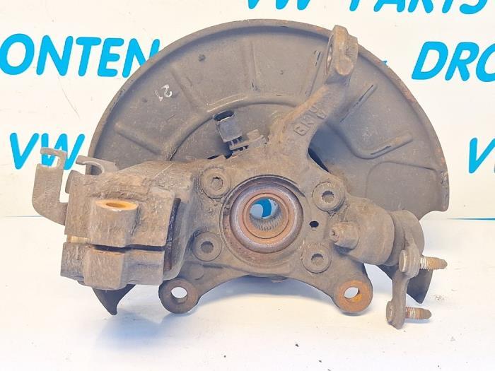 Fusee rechts-voor van een Volkswagen Caddy, Gebruikt, -, Verzenden, -