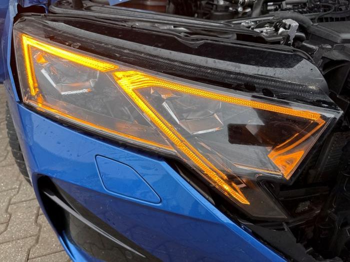Koplamp rechts van een Skoda Octavia, Gebruikt, -, -, Ophalen of Verzenden