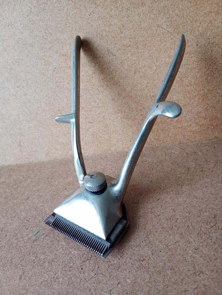 Antieke Tondeuse, Antiek en Kunst, Antiek | Gereedschap en Instrumenten, Ophalen of Verzenden