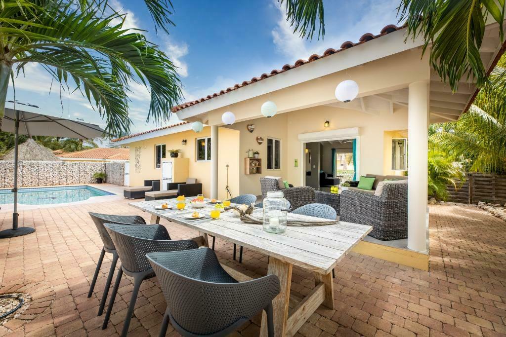 Vakantievilla te Curaçao met privé zwembad, Vakantie, Vakantiehuizen | Nederlandse Antillen, Wasmachine, Curaçao, Overige, Eigenaar