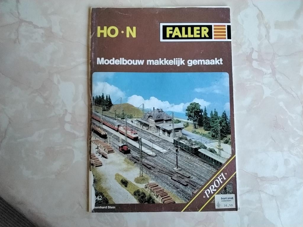 Faller Modelbouw Makkelijk Gemaakt - HO/N Catalogus, Ophalen of Verzenden, Gebruikt, Gelijkstroom of Wisselstroom, Boek, Tijdschrift of Catalogus