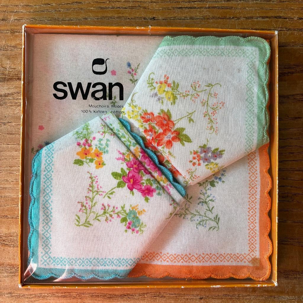 Vintage dames zakdoekjes bloemen dameszakdoekjes Swan nieuw, Verzenden