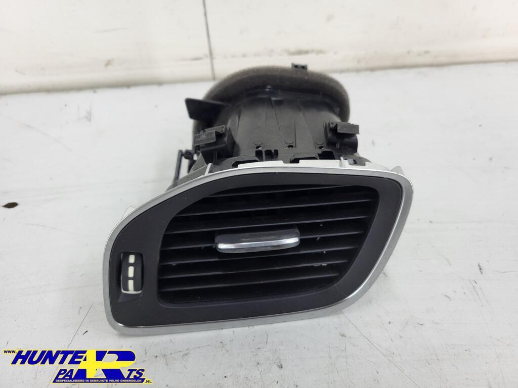 Dashboard luchtrooster RV Volvo V60 I ('10-'18) 30791696, Gebruikt, Ophalen of Verzenden, Volvo