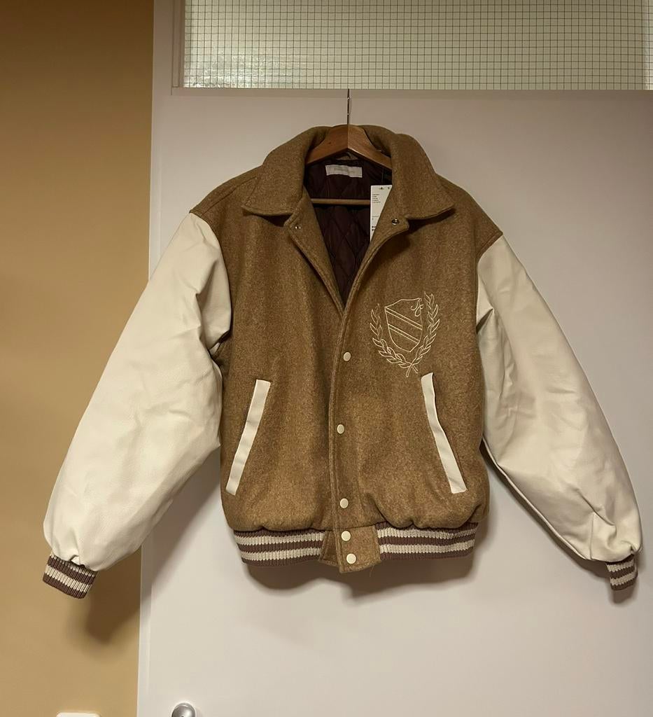 Urban Outfitters nieuwe jas, Ophalen of Verzenden, Nieuw, Maat 38/40 (M), Beige