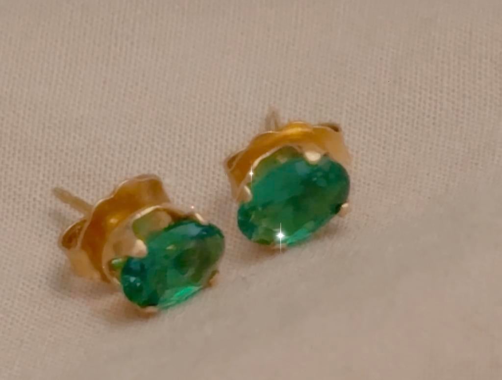 Smaragd oval stud  oorbellen nieuw! Inc.verzenden, Verzenden, Nieuw, Met edelsteen, Knopjes of Stekers