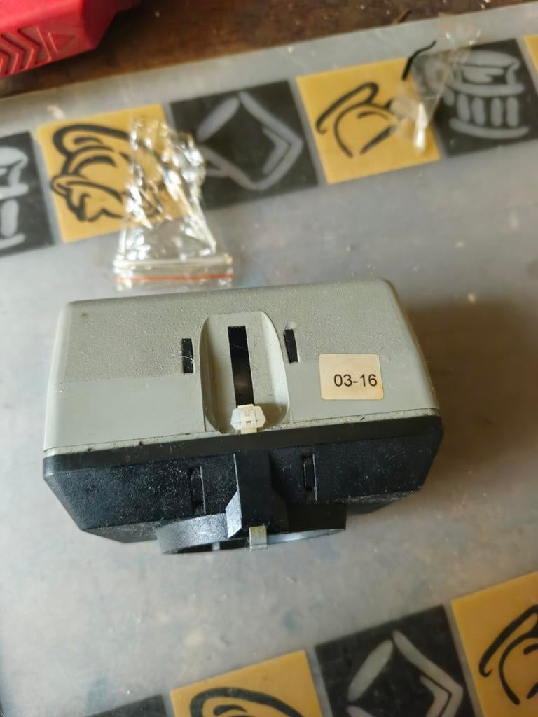 Honeywell VC8010-12 Driewegklep Actuator Motor, Doe-het-zelf en Verbouw, Gebruikt, Minder dan 30 cm, Overige typen, Minder dan 60 cm