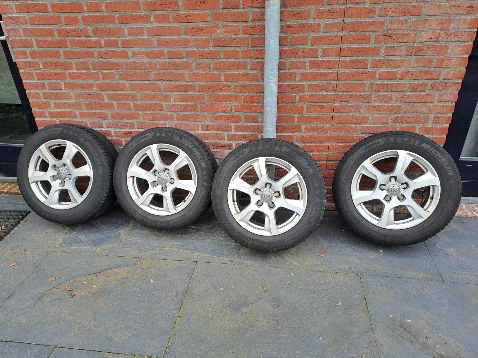 Originele Audi velgen met Michelin 225/55 r16 banden!, Ophalen
