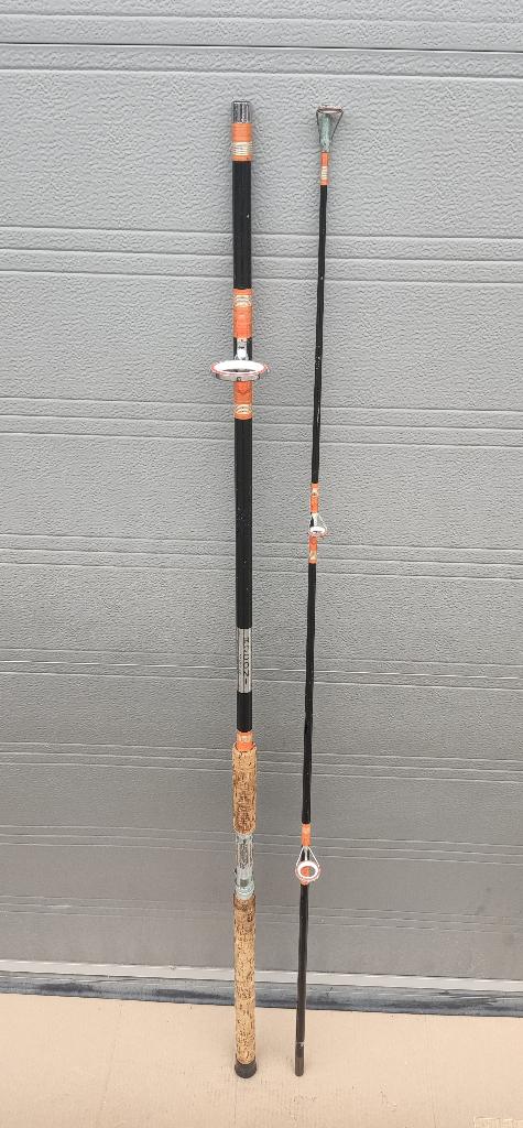 Roconi Hengel Met Klapoog / 2,70 Meter / 150 Gram / 2-Delig, Ophalen, Gebruikt, Werphengel