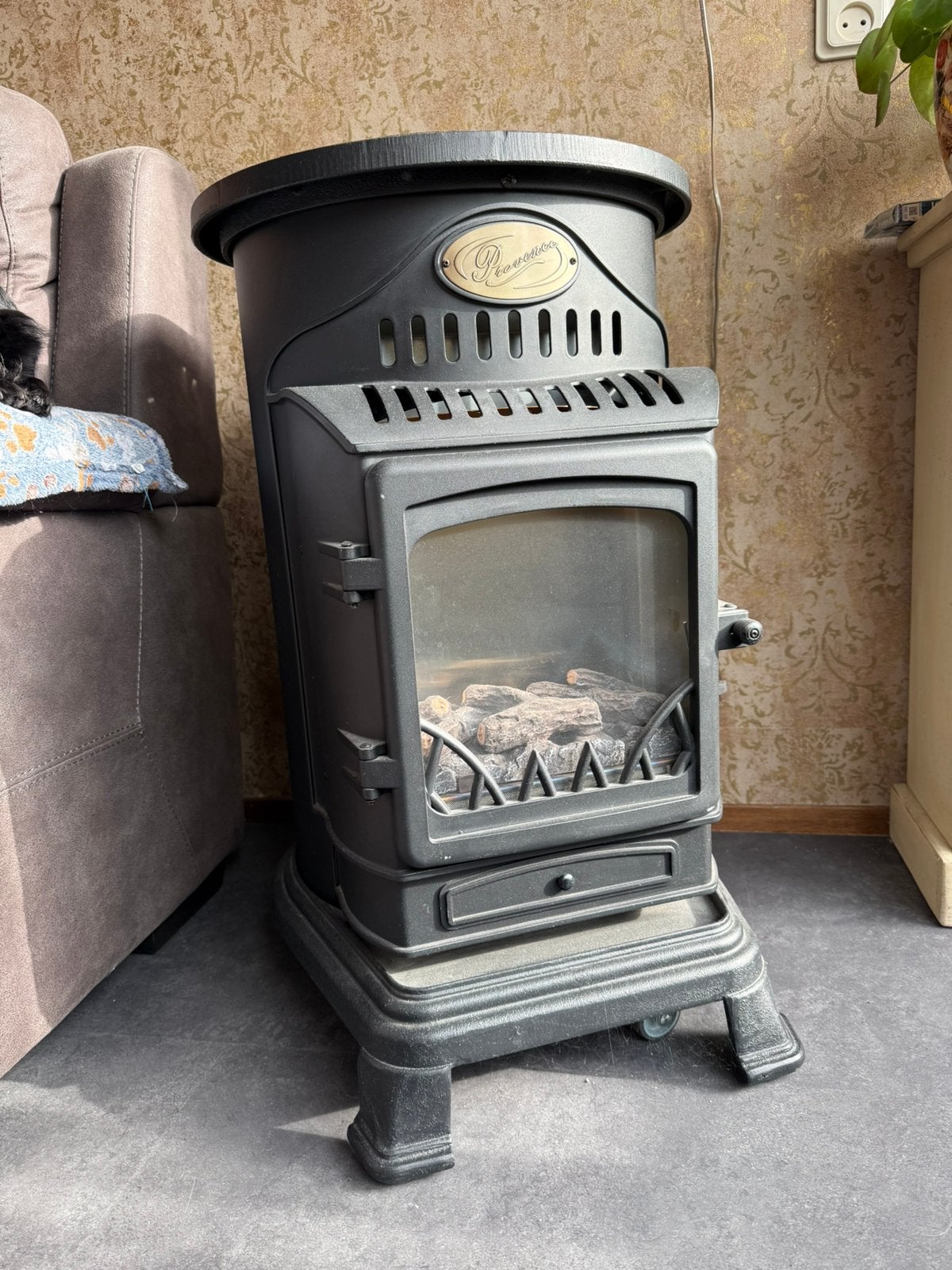 Provence gaskachel inclusief gasfles en aansluiting, Ophalen, Zo goed als nieuw, Gas, Gaskachel