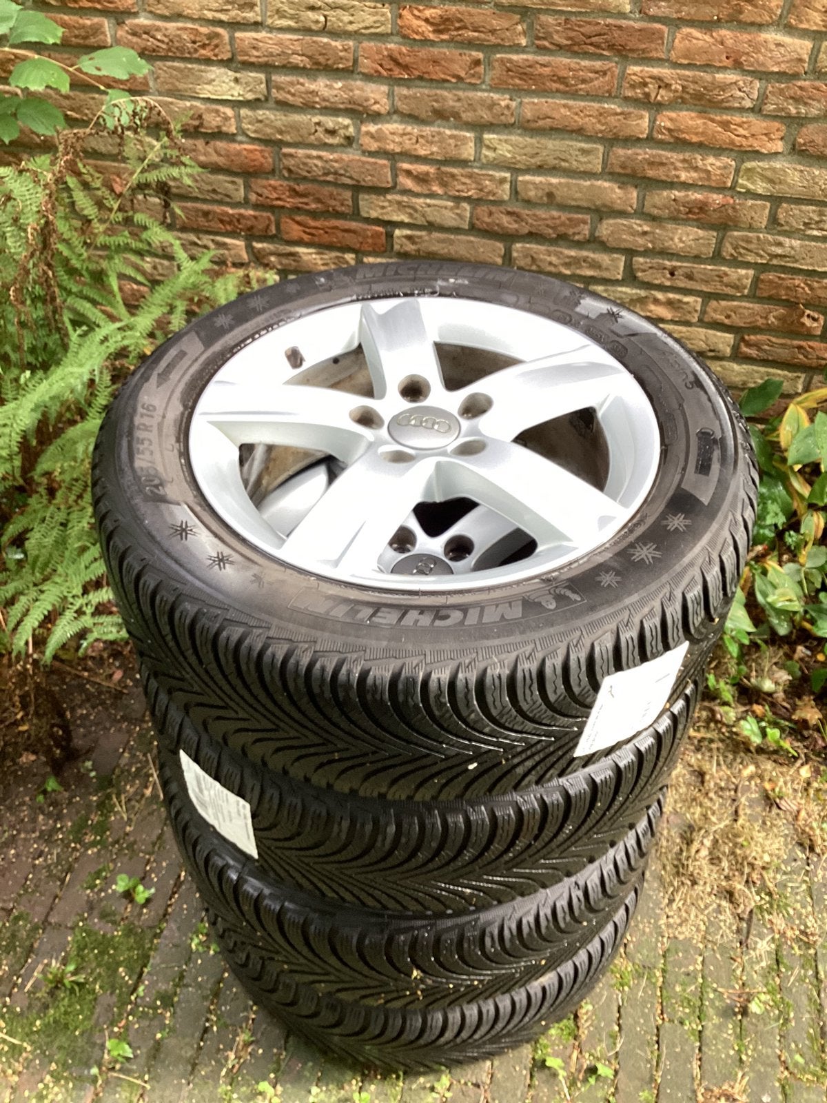 Originele Audi A3 8V velgen en winterbanden, Ophalen, 16 inch, Banden en Velgen, 205 mm